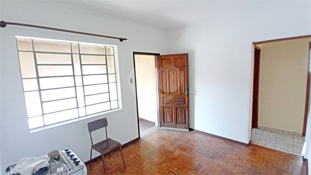 Casa à venda com 3 quartos em Vila Santana, Valinhos, SP