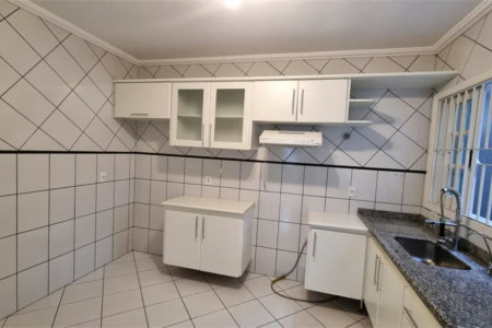 SOBRADO DE 3 DORMITORIOS EM CONDOMINIO À VENDA – PRÓXIMO À USP E À PRAÇA ELIS REGINA