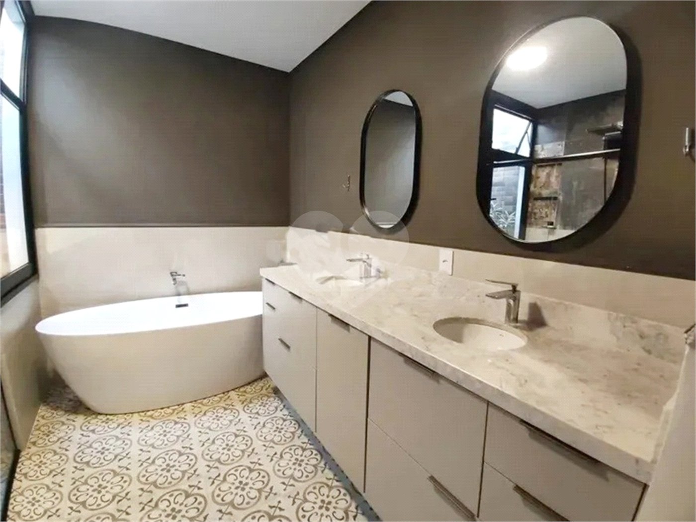 Casa à venda com 3 quartos, sendo 1 suíte,  em Parada Inglesa, São Paulo, SP