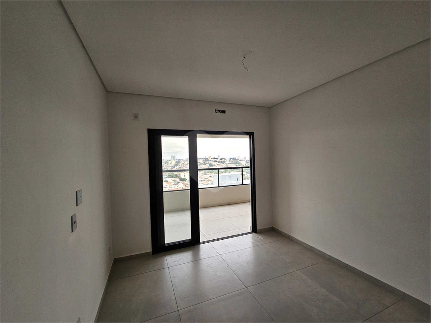 Apartamento à venda com 3 quartos, sendo 1 suíte, em Vila Lucy, Sorocaba, SP