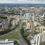 Casa à venda com 3 quartos, sendo 1 suíte, no condomínio Garden Resort, Jundiaí - SP