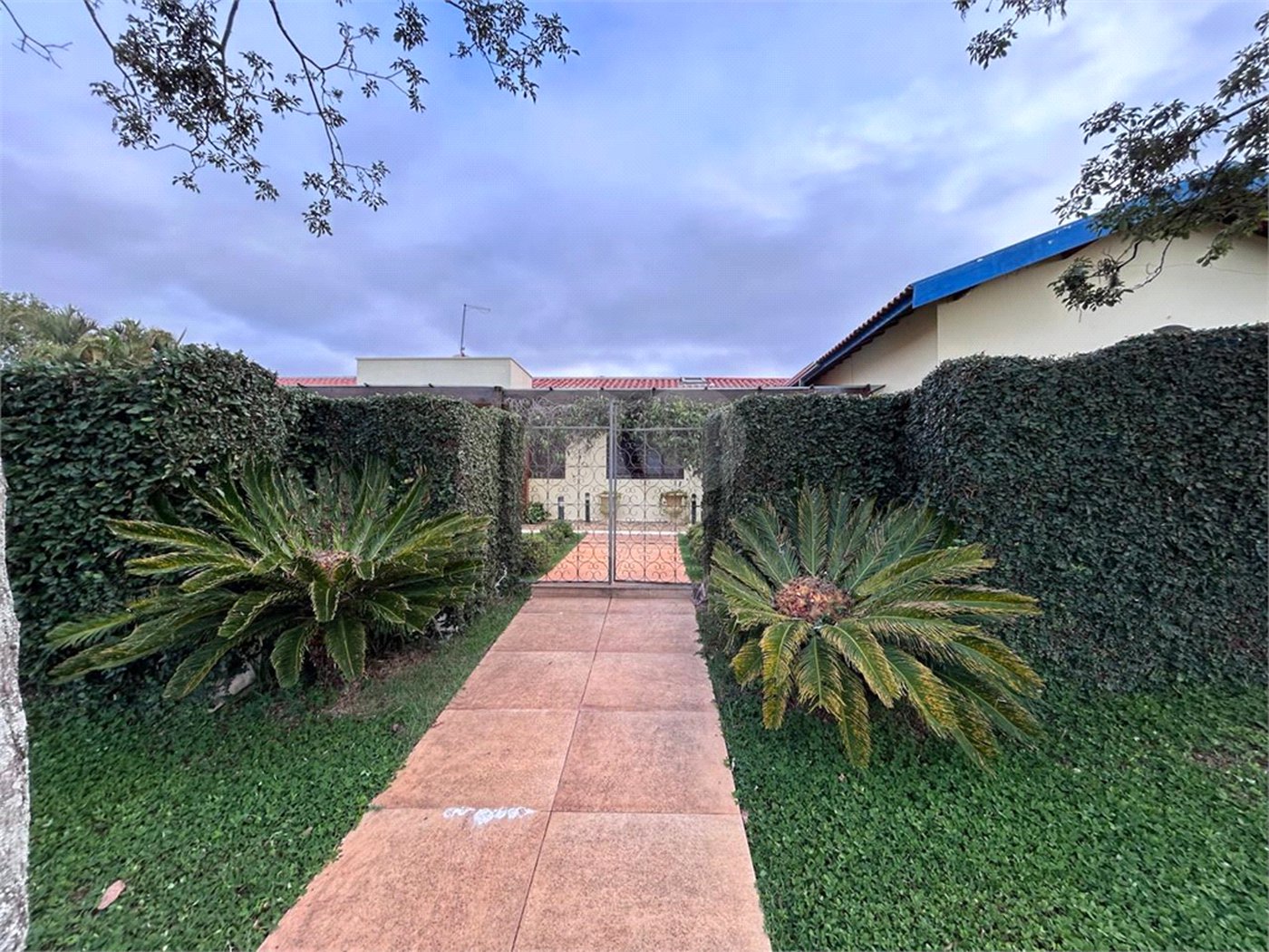 Casa à venda com 5 quartos, sendo 2 suítes, em Parque Residencial Colina das Estrelas, Tatuí, SP