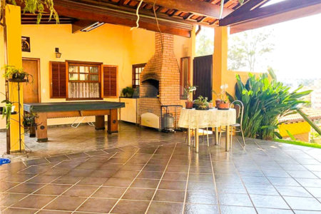 Casa à venda com 3 quartos, sendo 1 suíte,  no condomínio Vivenda das Vinhas, Vinhedo - SP