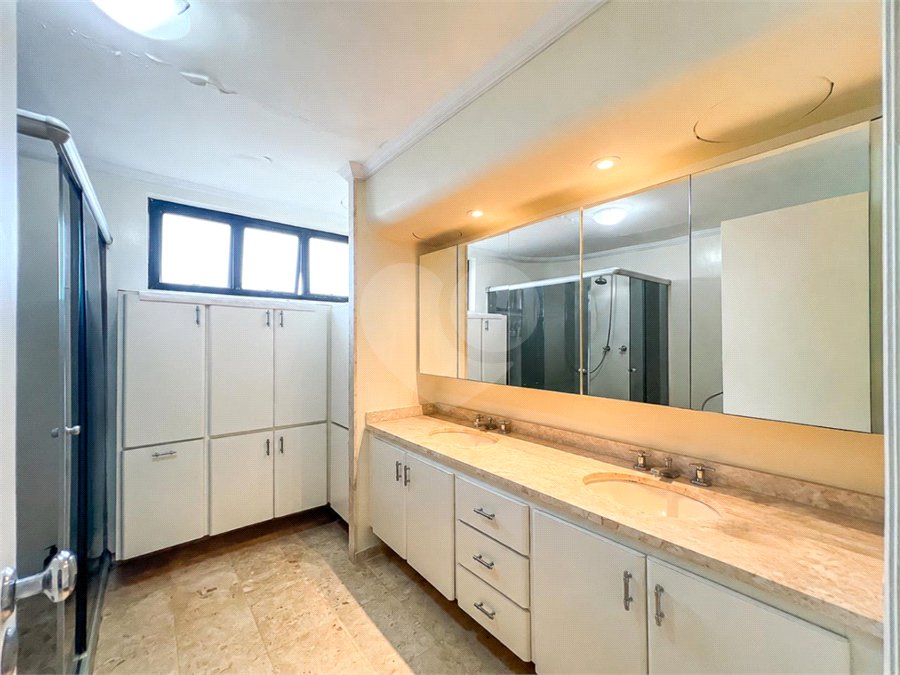 Apartamento à venda ou para alugar com 4 suítes em Alto da Boa Vista, São Paulo, SP