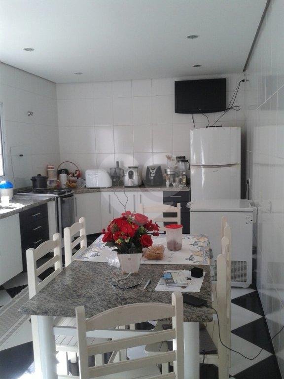 Casa à venda com 4 quartos, sendo 3 suítes, em Barra Funda, São Paulo, SP