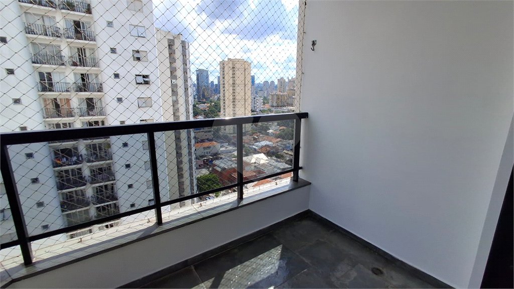 Apartamento para alugar com 3 quartos, sendo 1 suíte, em Brooklin, São Paulo, SP