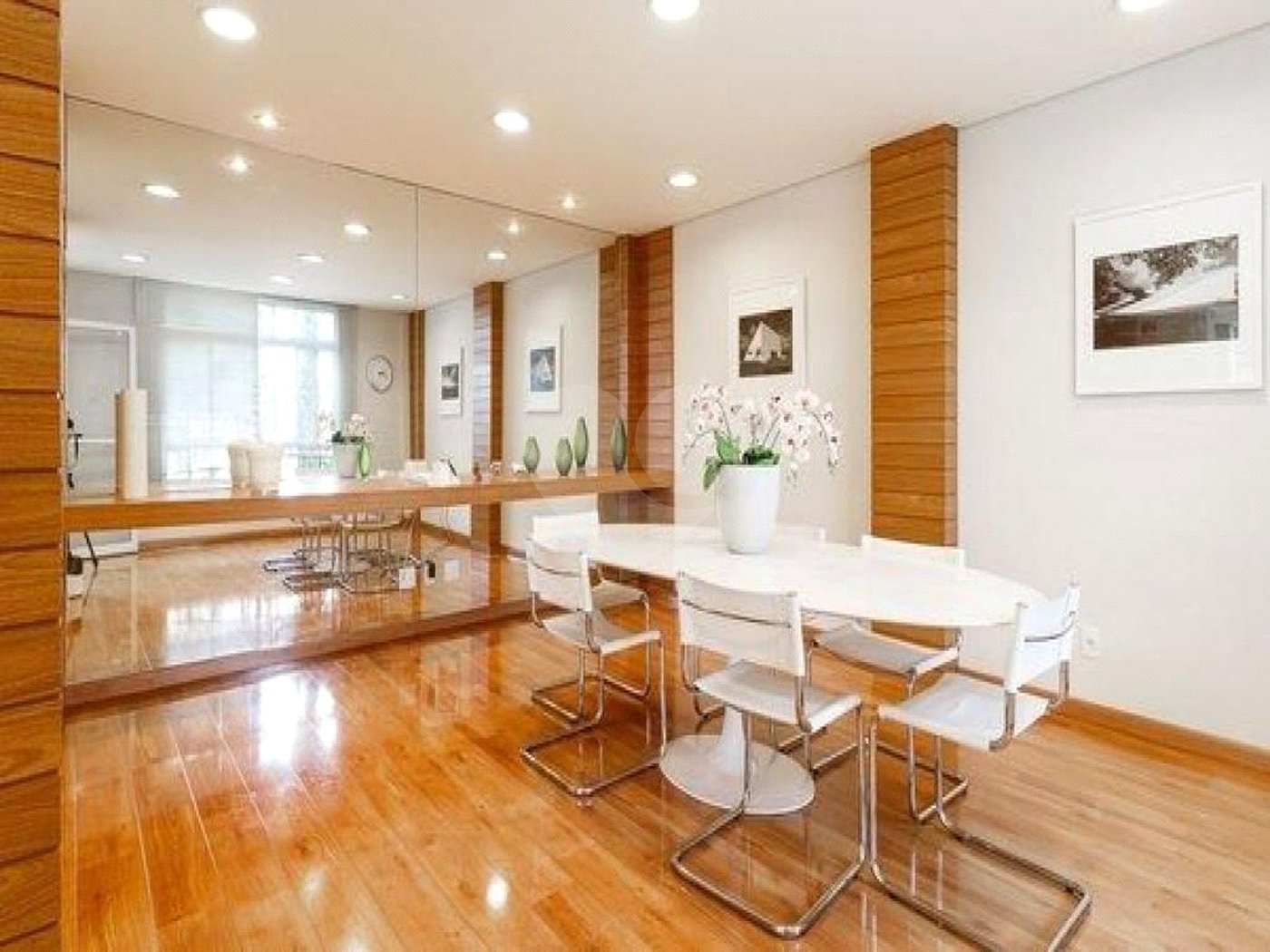 Apartamento à venda com 3 suítes em Vila Suzana, São Paulo, SP