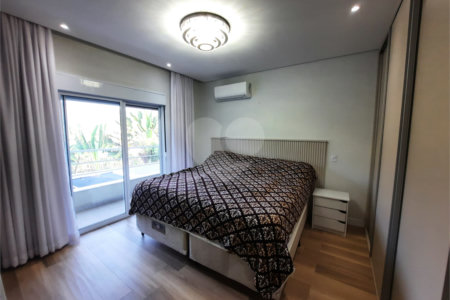 Casa à venda com 3 suítes no condomínio Ecovillagio, São Roque - SP
