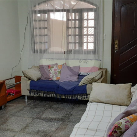 Sobrado à venda com 3 quartos, sendo 1 suíte, em Jardim Regina, São Paulo, SP