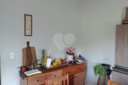 Chácara à venda com 5 quartos, sendo 1 suíte, em Jardim Marabá, Itapetininga, SP