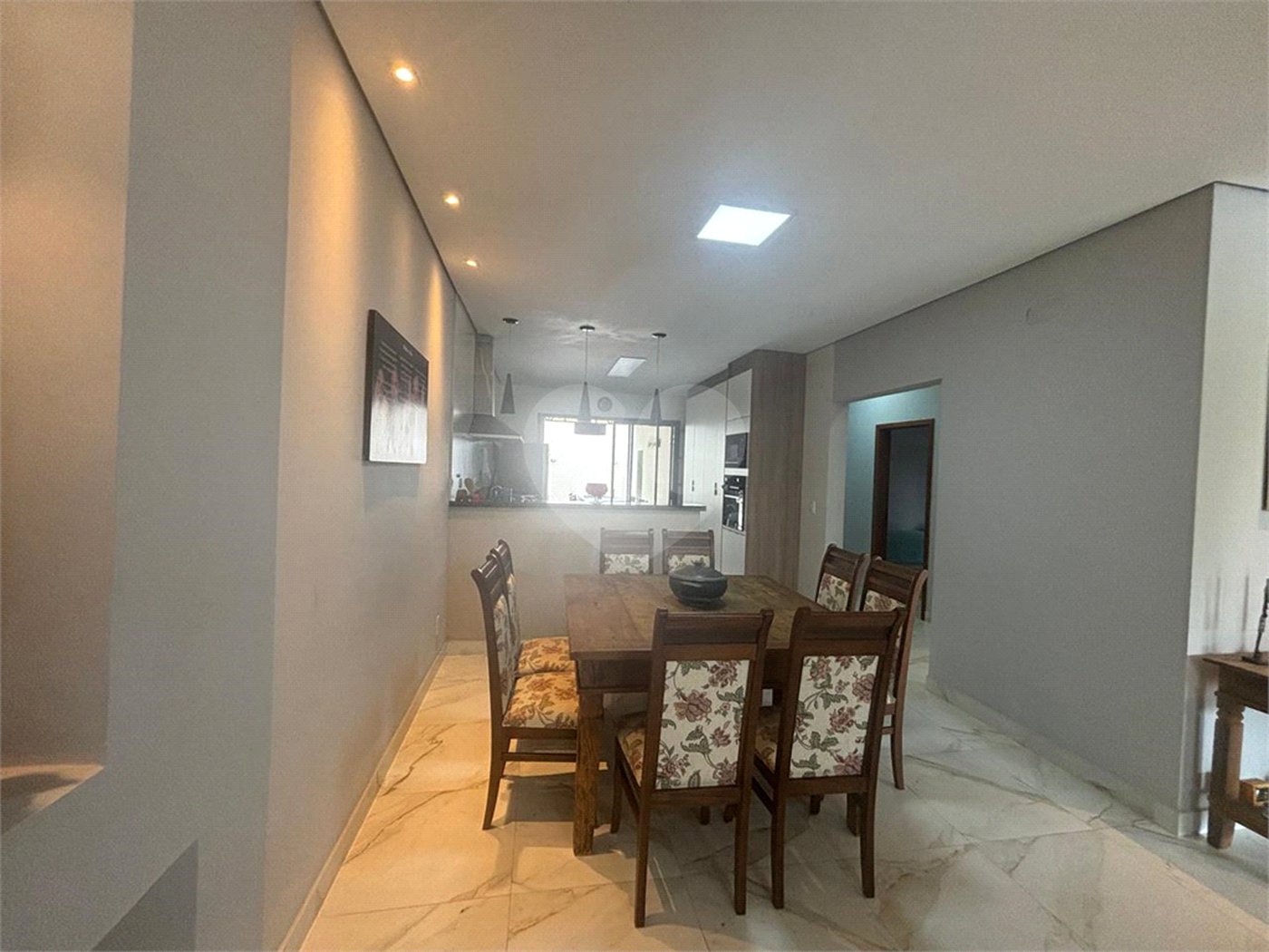 Casa à venda com 3 quartos, sendo 1 suíte, no condomínio Sun Lake, Sorocaba - SP