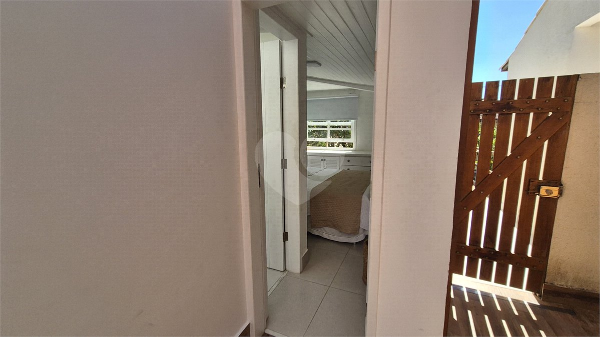 Casa em condomínio à venda com 4 quartos, sendo 3 suítes, em Geribá, Armação dos Búzios, RJ