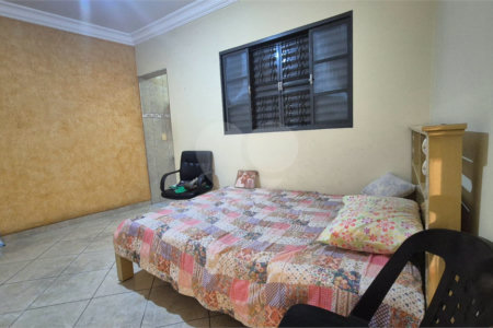Casa à venda com 3 quartos, sendo 1 suíte, em Vila Angélica, Sorocaba, SP