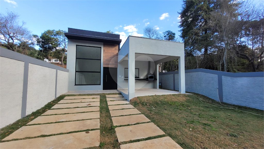 Casa Térrea à venda com 3 quartos, sendo 1 suíte,  em Pedra Vermelha (terra Preta), Mairiporã, SP