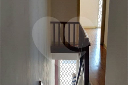 Casa à venda com 3 quartos em Água Branca, São Paulo, SP