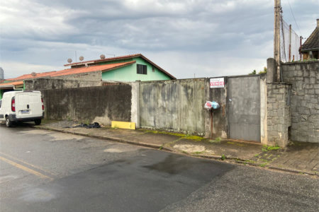 Casa à venda com 4 quartos, sendo 1 suíte, em Jardim Rincão, Arujá, SP