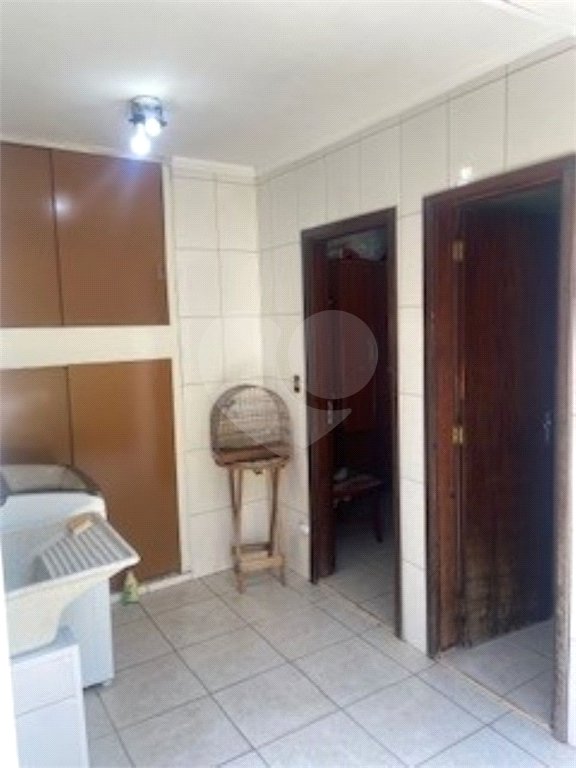 Sobrado à venda com 4 quartos, sendo 1 suíte, em Parque Edu Chaves, São Paulo, SP