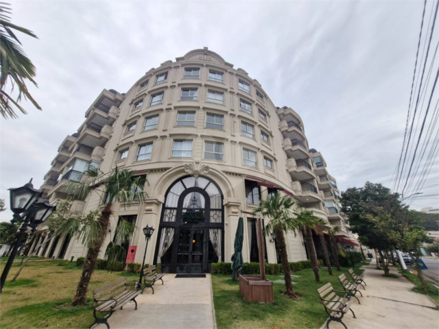 Apartamento à venda com 3 suítes em Santana, São Paulo, SP