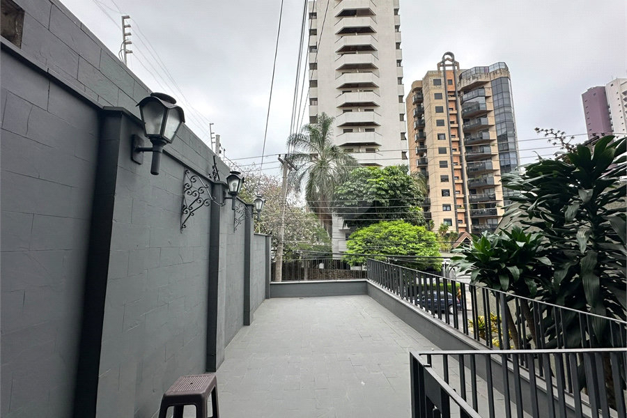 Sobrado à venda com 3 quartos em Santana, São Paulo, SP