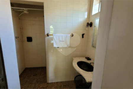 Casa Térrea à venda com 2 quartos, sendo 1 suíte, em Alto da Boa Vista, São Paulo, SP