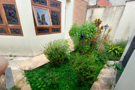 Sobrado à venda com 3 quartos, sendo 1 suíte, em Parque Vitória, São Paulo, SP