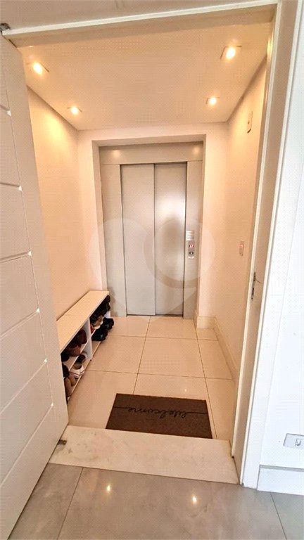 Apartamento à venda com 3 suítes em Vila Romana, São Paulo, SP