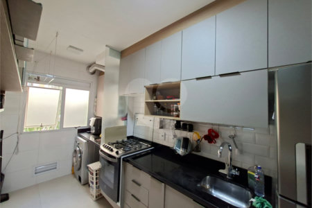 Apartamento à venda com 3 quartos, sendo 1 suíte,  em Jardim das Vertentes, São Paulo, SP