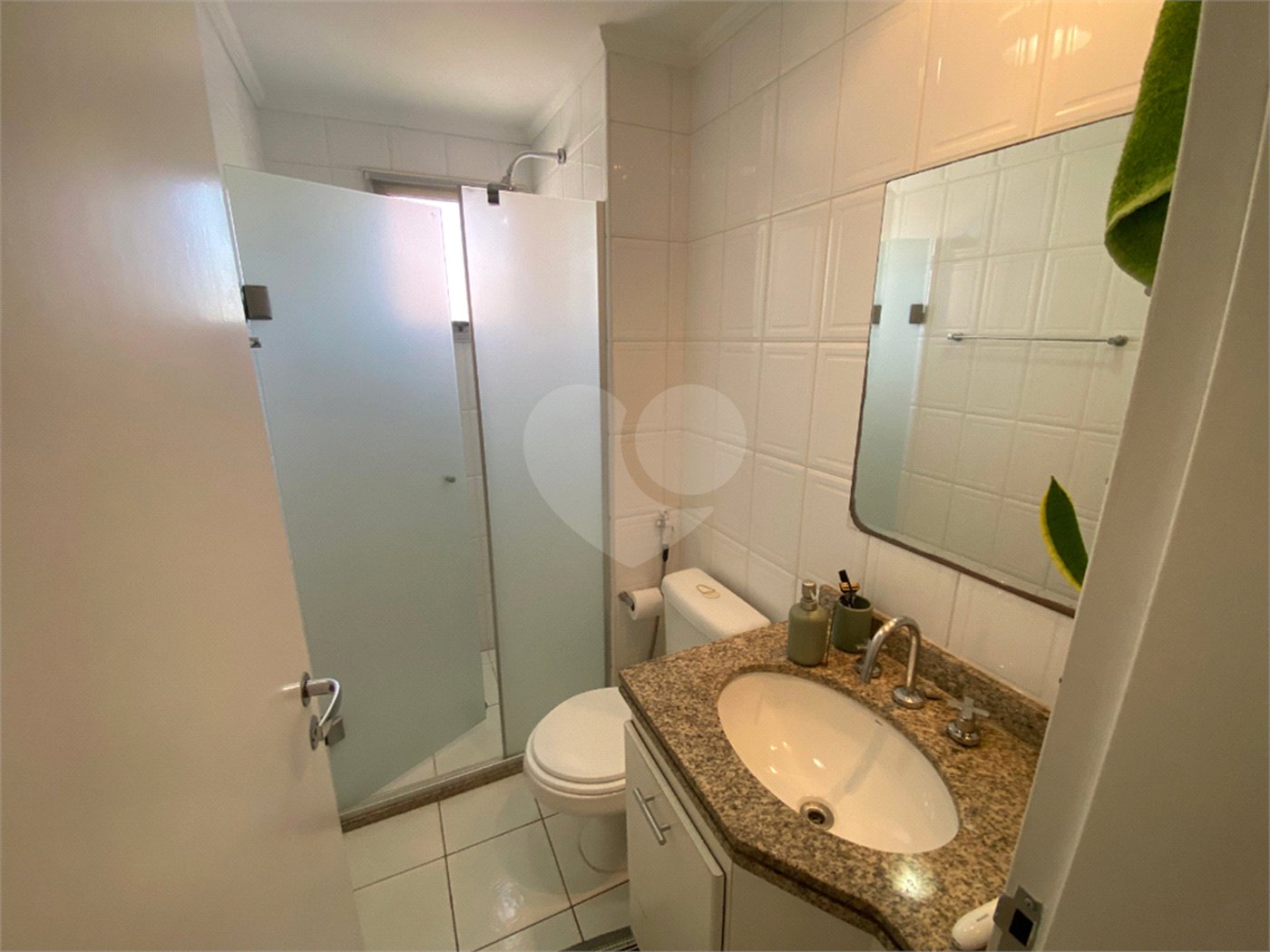 Apartamento à venda com 3 quartos, sendo 1 suíte, em Chácara Santo Antônio, São Paulo, SP