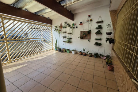 Casa Térrea à venda com 2 quartos em Parque Independência, São Paulo, SP