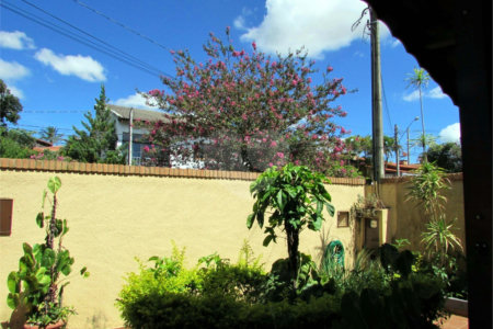 Casa à venda com 4 quartos, sendo 2 suítes, em Jardim Paulista, Atibaia, SP