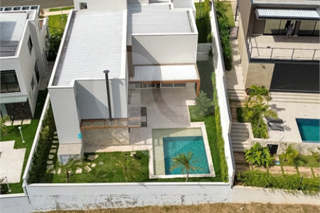 Casa à venda com 4 suítes no condomínio Villa dos Pinheiros, Indaiatuba - SP