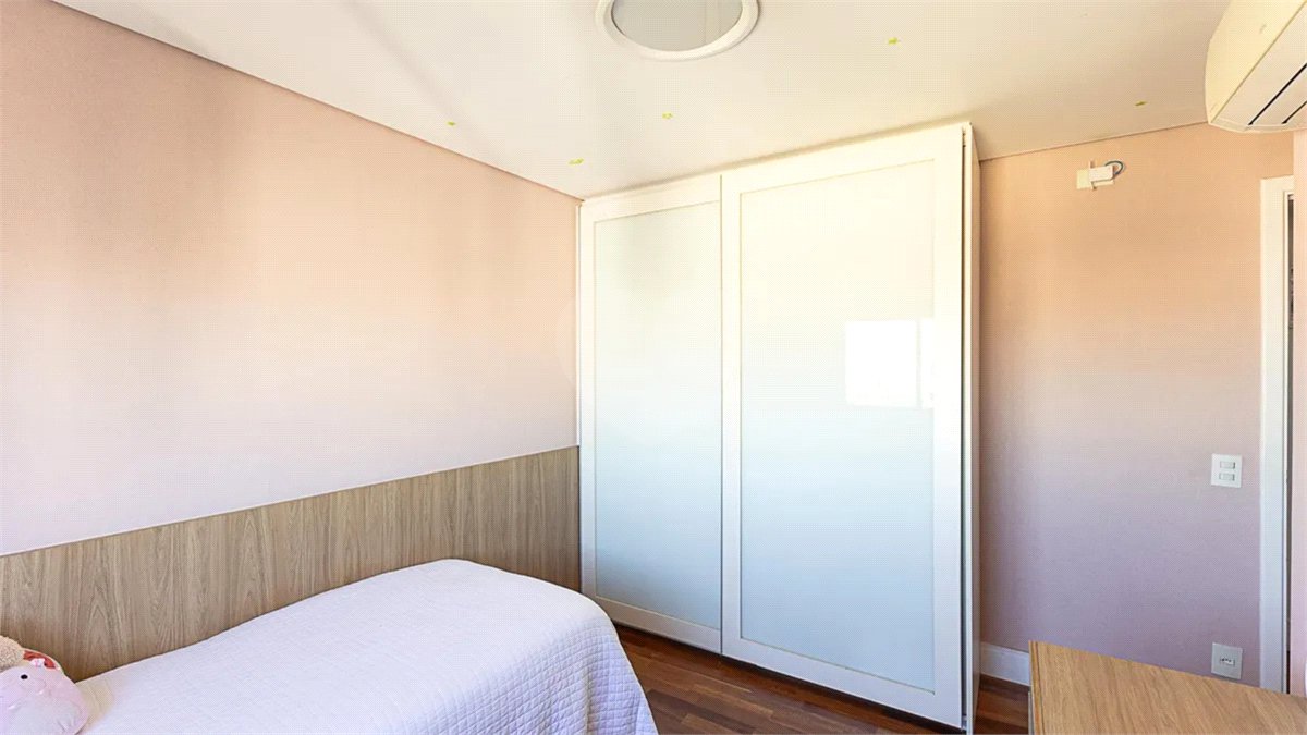 Apartamento à venda com 3 suítes em Vila Olímpia, São Paulo, SP