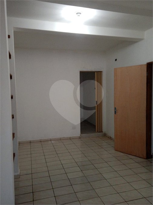 Casa à venda com 3 quartos, sendo 1 suíte,  em São Roque Country Club I, Mairinque, SP