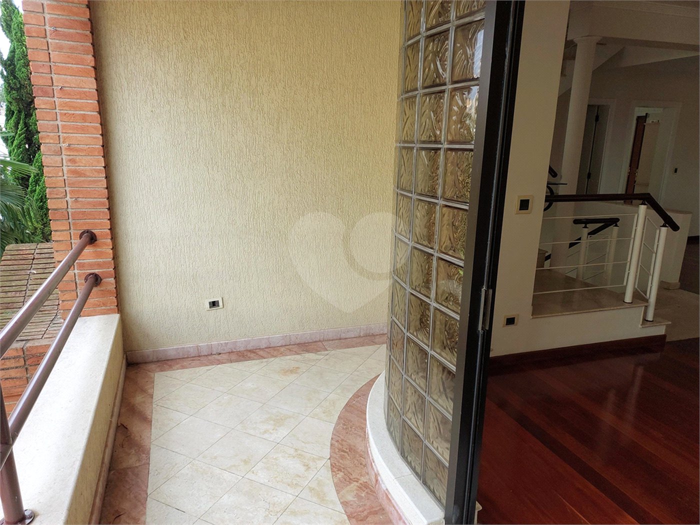 Casa à venda com 3 suítes no condomínio Chácara Francesa, São Paulo - SP