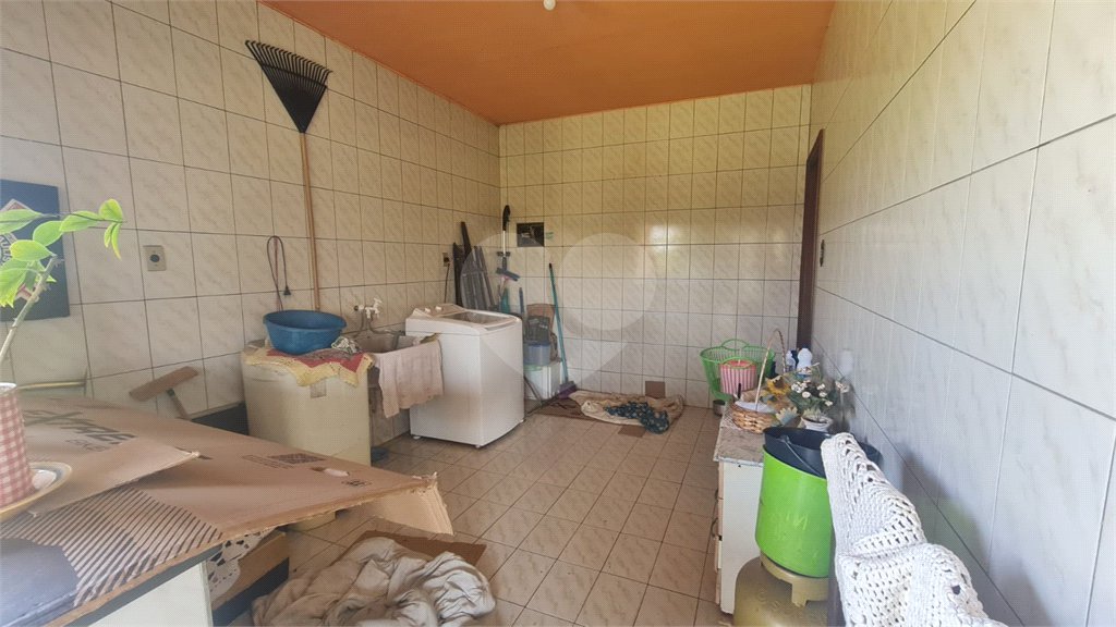 Chácara à venda com 3 quartos, sendo 1 suíte, em Vila Reis, Itapetininga, SP