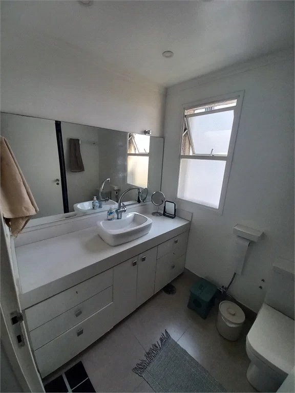 Apartamento à venda com 3 quartos, sendo 1 suíte,  em Vila Andrade, São Paulo, SP