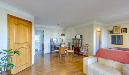 Apartamento à venda com 3 quartos, sendo 1 suíte,  em Alto da Boa Vista, São Paulo, SP