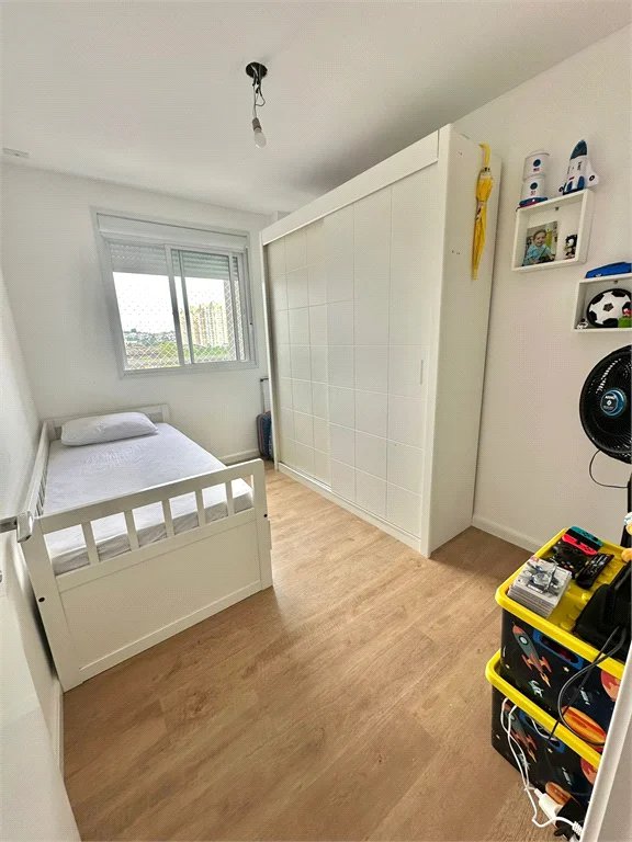 Apartamento à venda com 3 quartos, sendo 1 suíte,  em Vila Andrade, São Paulo, SP