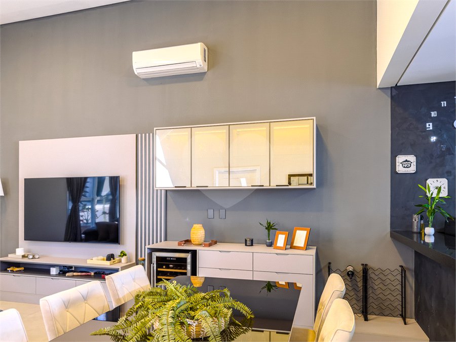Casa à venda com 3 suítes no condomínio Jardim Residencial Dona Maria José, Indaiatuba - SP