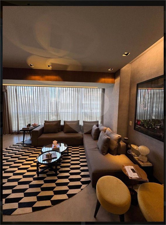 Apartamento à venda com 3 quartos, sendo 2 suítes,  em Brooklin Paulista, São Paulo, SP