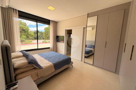 Casa à venda com 3 suítes no condomínio Condomíno Helena Maria, Sorocaba - SP