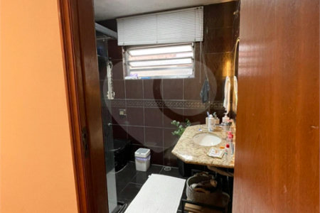 Sobrado à venda com 3 quartos em Quinta da Paineira, São Paulo, SP