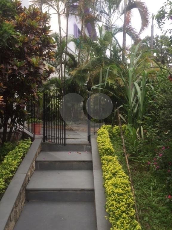 Sobrado à venda com 4 suítes em Tremembé, São Paulo, SP