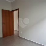 Casa de Vila à venda com 2 quartos em Jardim Santa Marta, Sorocaba, SP