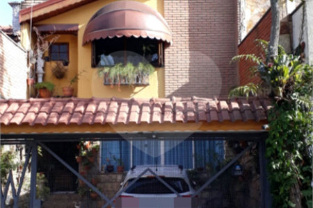 Sobrado à venda com 3 quartos em Água Fria, São Paulo, SP