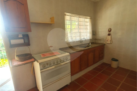 Chácara à venda com 3 quartos, sendo 1 suíte, em Chácaras Alpina, Valinhos, SP