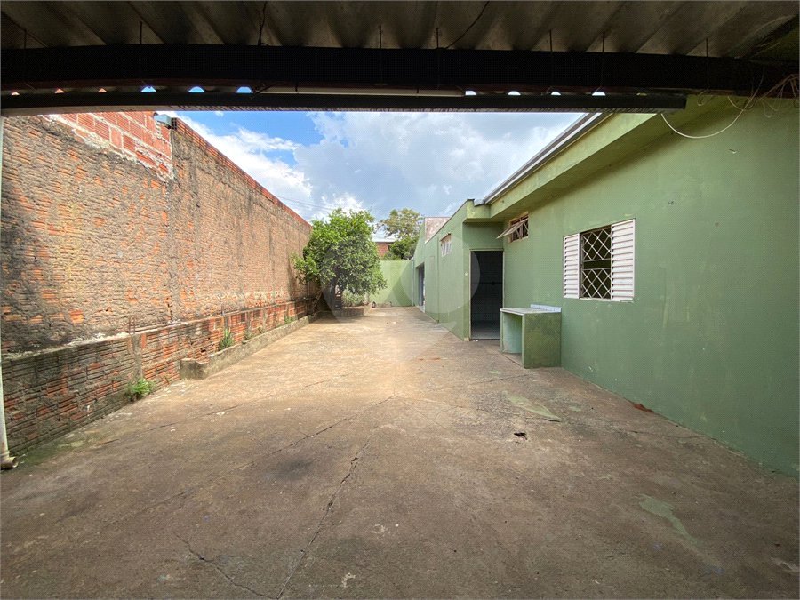 Casa à venda com 2 quartos em Loteamento Municipal São Carlos 3, São Carlos, SP