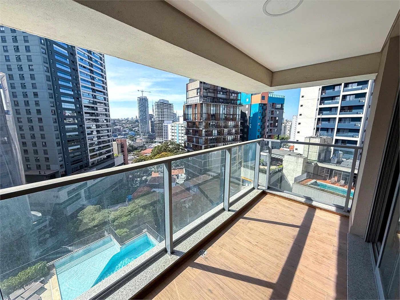 Apartamento à venda com 3 suítes em Sumarezinho, São Paulo, SP