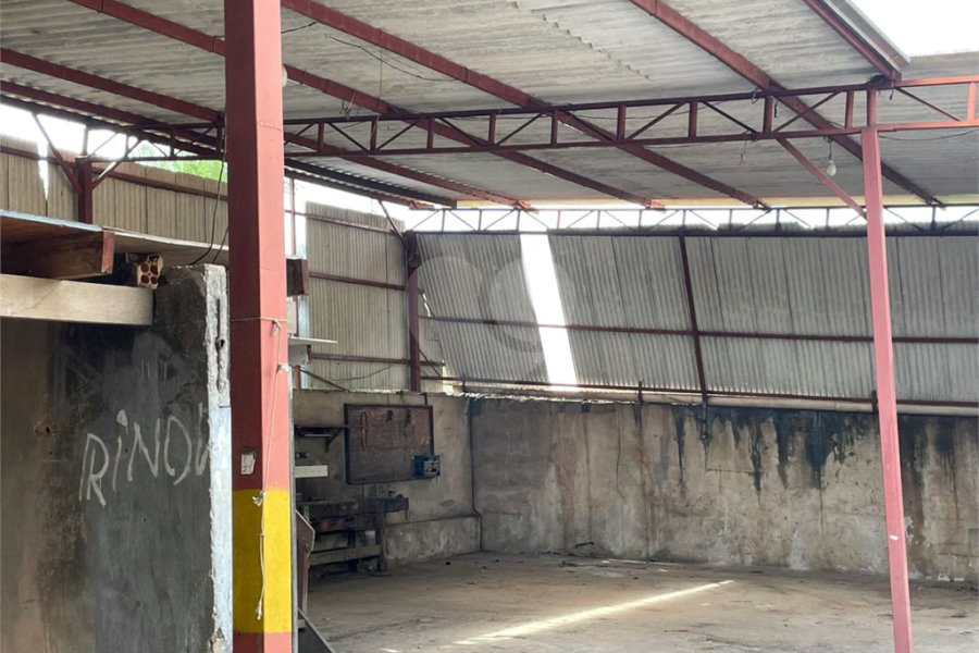 Terreno Comercial para Venda e Locação no Bairro Estância Lago Azul em Piracicaba/SP.