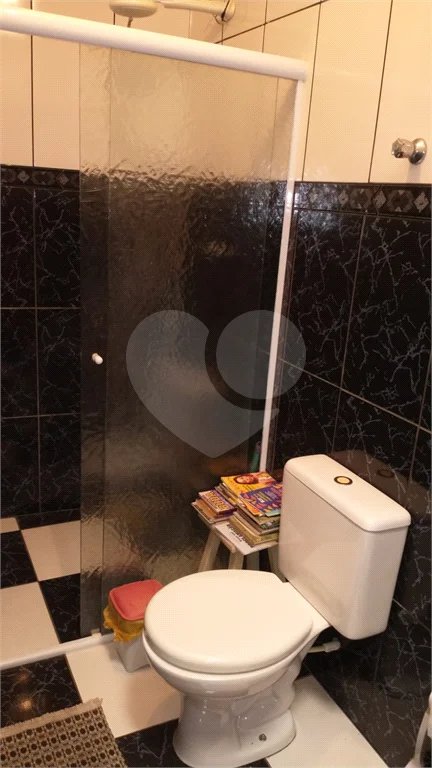 Sobrado com 101m², 2 dormitórios, sendo 2 suítes, 2 vagas, à venda na Vila Ema.